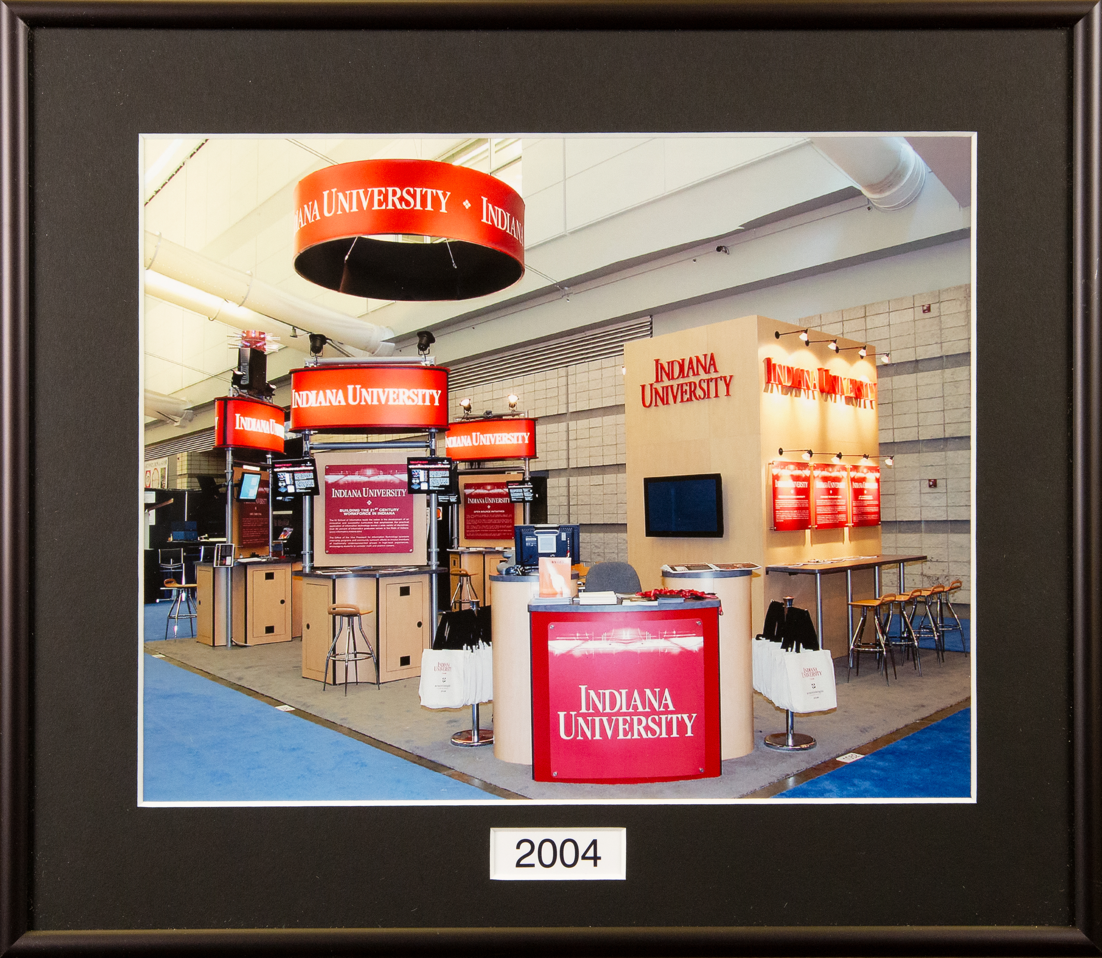 2004 Indiana University Supercomputing Booth