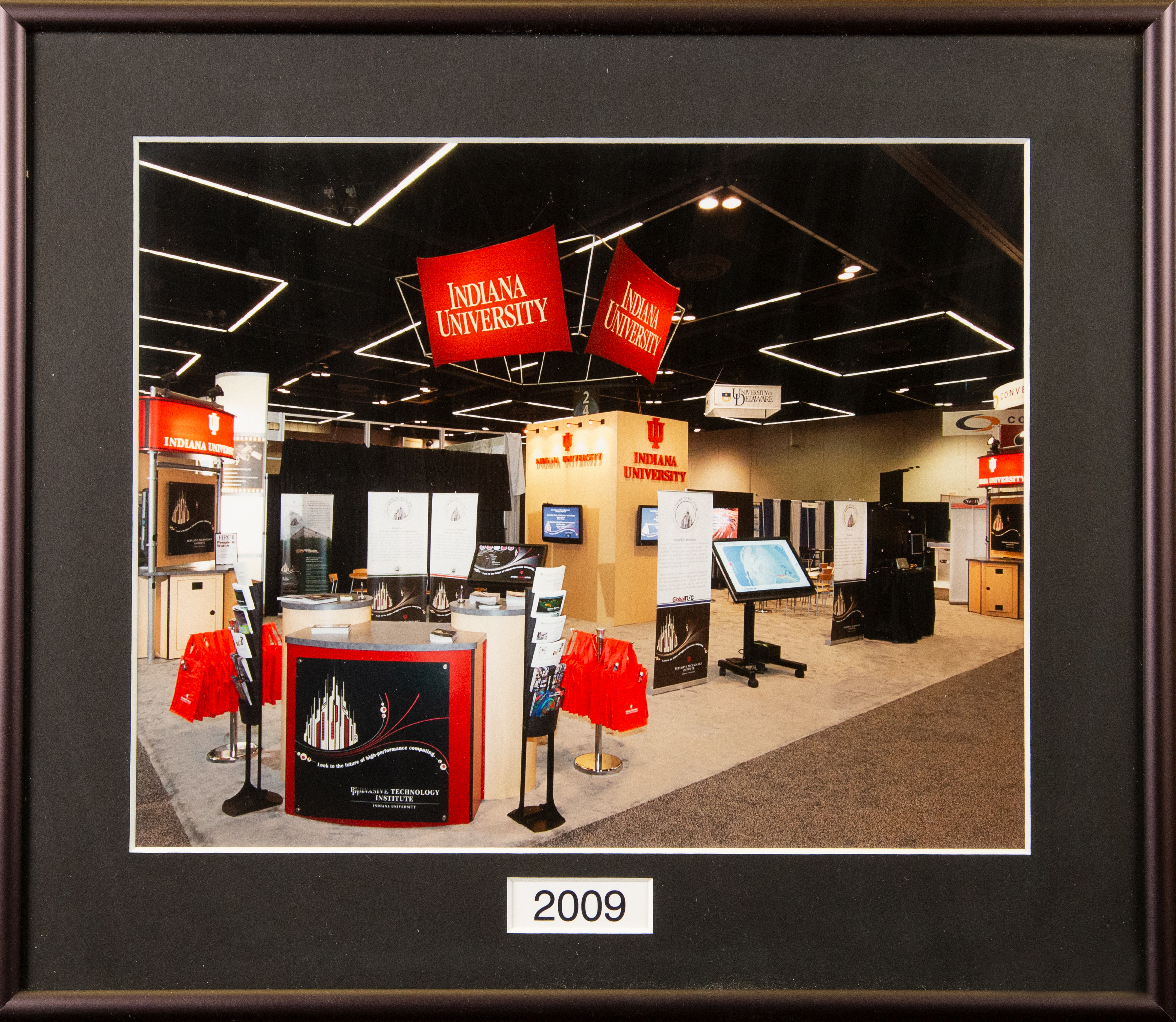 2009 Indiana University Supercomputing Booth: Look to the future of high-performance computing