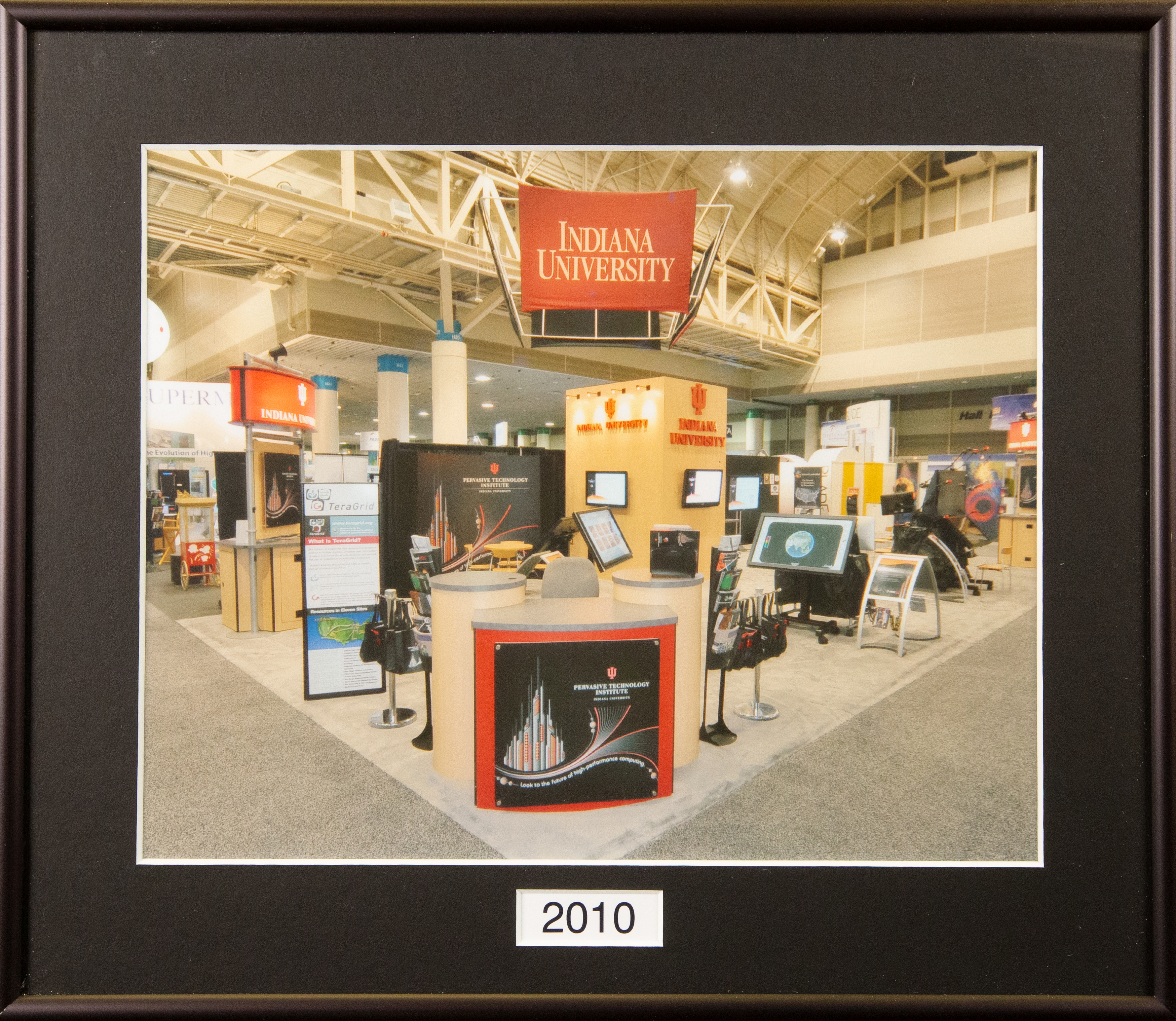 2010 Indiana University Supercomputing Booth: Look to the future of high-performance computing